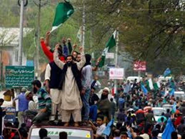 മുസ്ലീംങ്ങളുടെ പ്രതിഷേധം മുസ്ലീംങ്ങളുടെ പ്രതിഷേധം