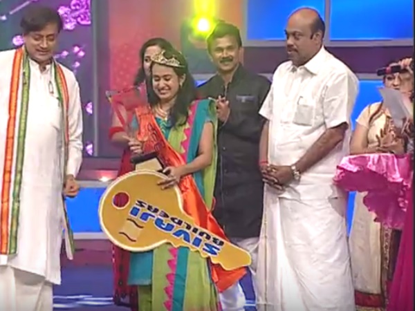 ശശി തരൂര്‍ പങ്കെടുത്ത ഗ്രാന്റ് ഫിനാലെ