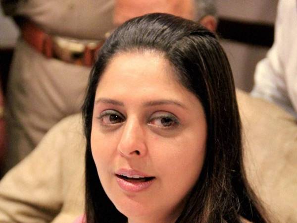 പറഞ്ഞു പറ്റിച്ചു