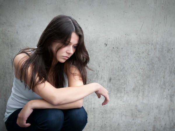 സമൂഹത്തില്‍ നിന്ന് ഒറ്റപ്പെടല്‍