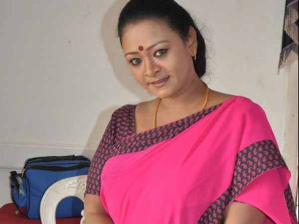 കുടുംബത്തിന്റെ ഒരാഘോഷങ്ങളിലും ക്ഷണിക്കാറില്ല