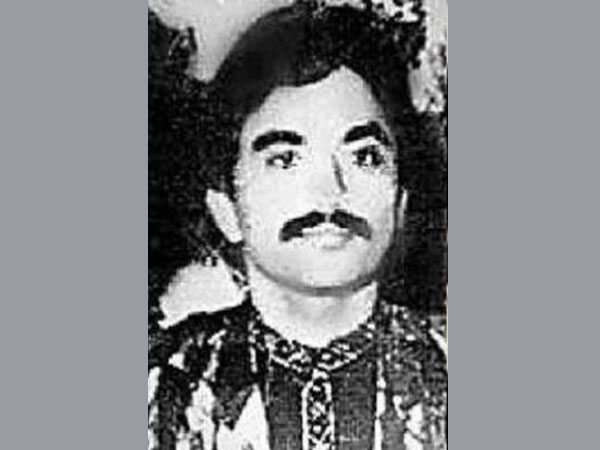 എനിയ്ക്കവനെ കൊല്ലണം എനിയ്ക്കവനെ കൊല്ലണം