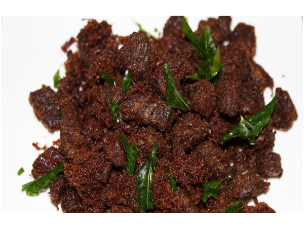 സോഷ്യല്‍ മീഡിയ കൊലവിളിച്ചു