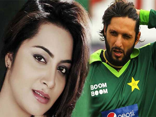 മുംബൈക്കാരിയാണ്