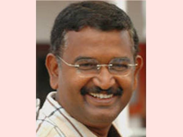 ബ്ലെസിയെത്തന്നെ മാറ്റണോ