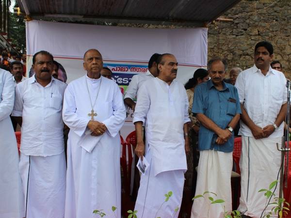 മുഖ്യമന്ത്രിയാകാന്‍