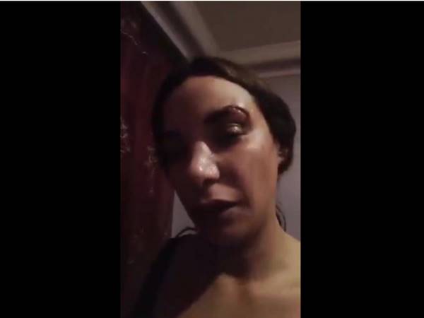 രാജ്യം വിട്ടു രാജ്യം വിട്ടു