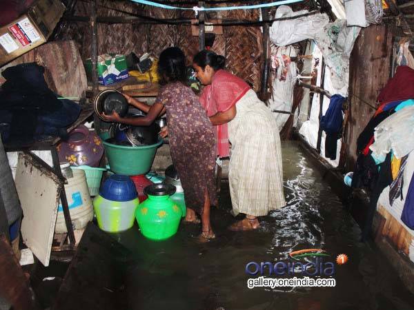 വീടിനുള്ളിലും വെള്ളം