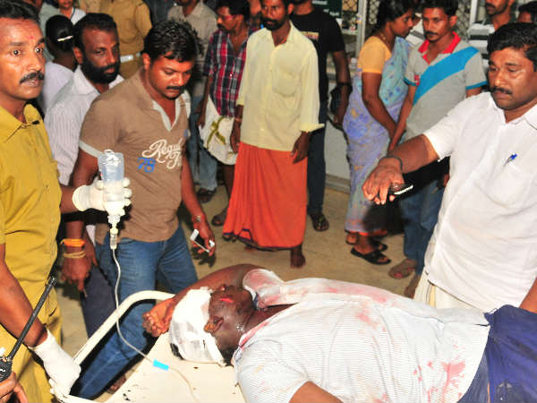 ഡ്രൈവര്‍ക്ക് ഗുരുതരമായ പരിക്ക് 