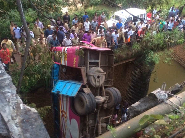 അപകടത്തിനു കാരണം അമിതവേഗം