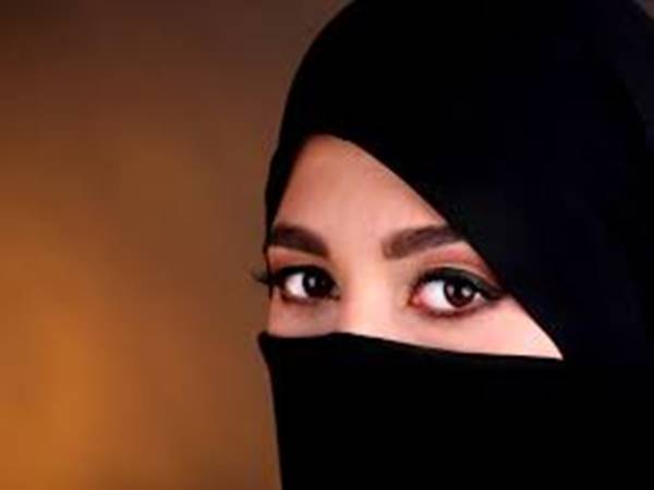 സ്ത്രീവിരുദ്ധമാണോ