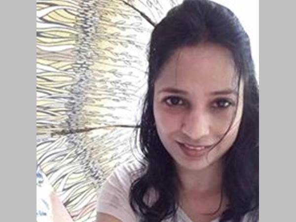 ദുബായിലുള്ള സുമിതയെങ്ങനെ
