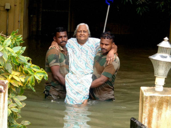 ബസ് സര്‍വ്വീസ്