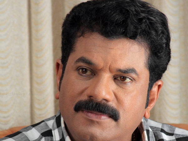 ആരും സ്വന്തം പാര്‍ട്ടി വിടില്ല