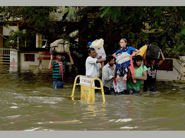 ചെന്നൈയ്ക്ക് സഹായപ്രവാഹം
