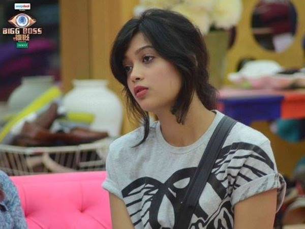 ബിഗ് ബോസ് 9ലെത്തി