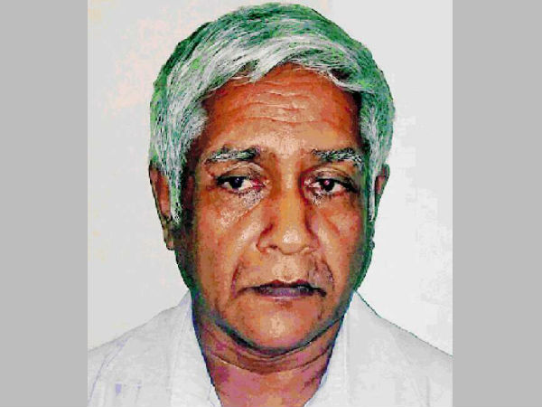 ജോയ്‌സും അക്ബറും