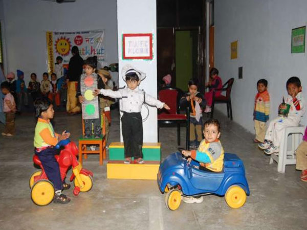 മാതൃപരിചരണം നഴ്‌സറിയിലൊതുങ്ങി