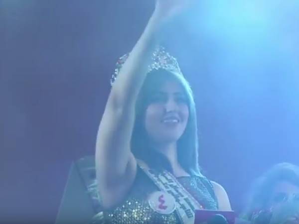 പുഞ്ചിരി വിരിയിച്ചു