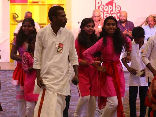 ആടാം പാടം