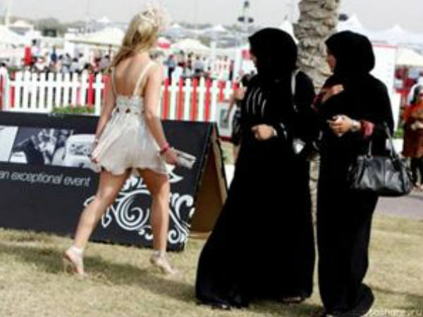 ദൃശ്യങ്ങള്‍ പകര്‍ത്തിയത്