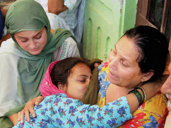 സ്ത്രീകളെ കടത്തുന്നു