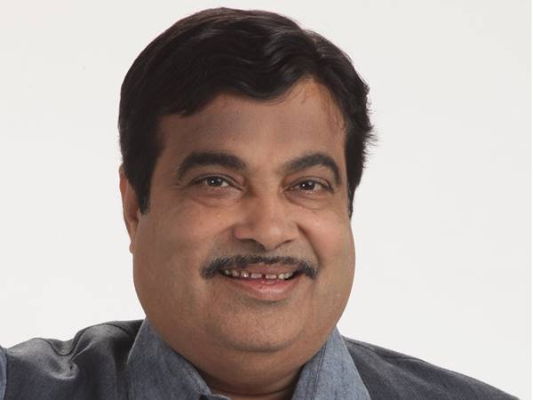 പുരസ്‌കാരങ്ങള്‍ സര്‍ക്കാരിന് തലവേദന