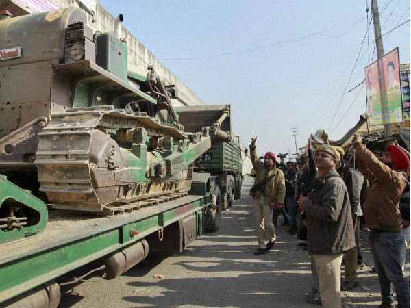 1,600 ഏക്കര്‍