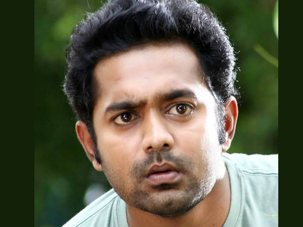 പിന്നില്‍ മുസ്ലീം ലീഗ്?
