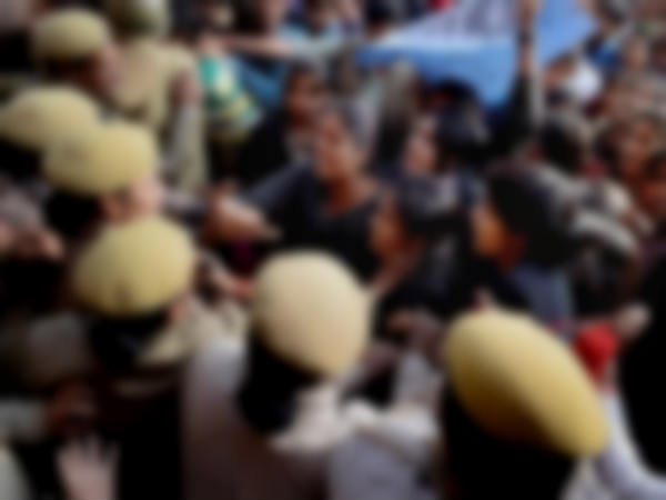 അതിരു വിട്ട സംഭാഷണം