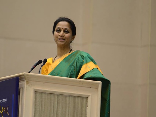 സാരി എവിടെ നിന്നു വാങ്ങി