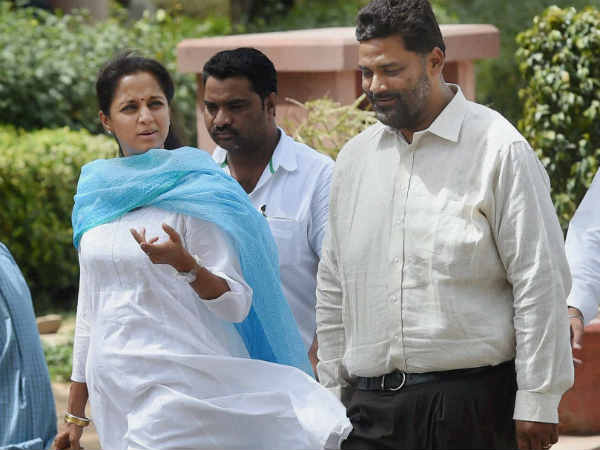 ജനങ്ങള്‍ മണ്ടന്‍മാര്‍