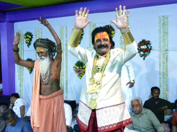 ശിഷ്യരുണ്ട്