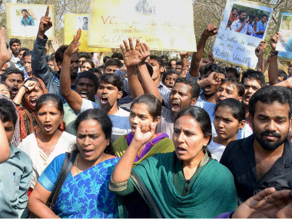 പ്രതിഷേധം ഇങ്ങനെ