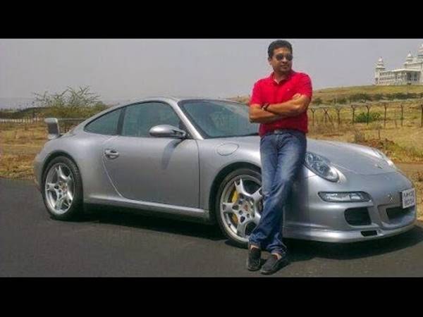  എഴുപത് കോടിയുടെ കാറുകള്‍