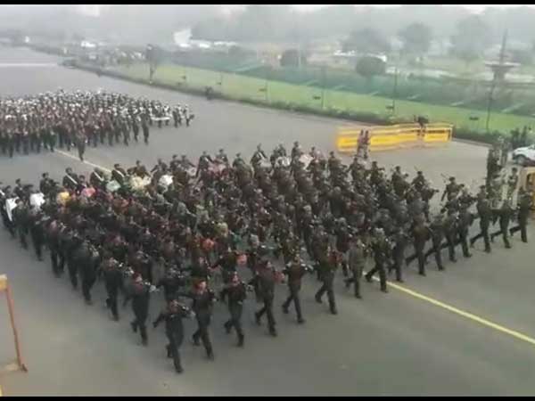 ദില്ലി ഒരുങ്ങി ദില്ലി ഒരുങ്ങി