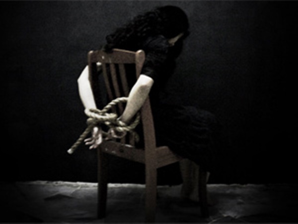 kidnap-woman kidnap-woman