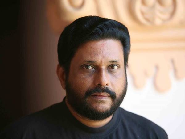 ആനന്ദക്കുട്ടന്‍