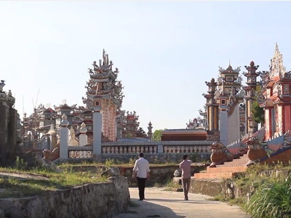 ഓരോ കുടുംബങ്ങളും ഓരോ കുടുംബങ്ങളും