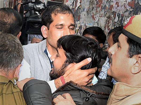 അറസ്റ്റ് ചെയ്താല് അറസ്റ്റ് ചെയ്താല്