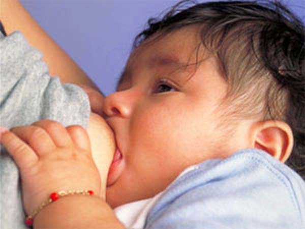 മുലയൂട്ടാല്‍ പാടില്ല