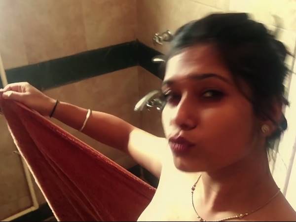 സെല്ഫി പോയത് ആര്ക്ക് സെല്ഫി പോയത് ആര്ക്ക്