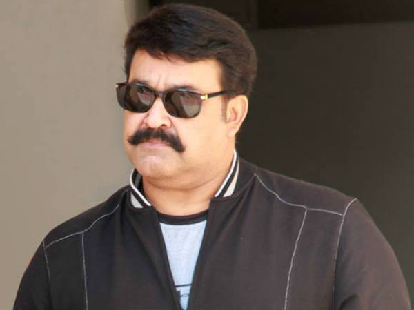 ചാനല്‍ മൈക്കില്‍