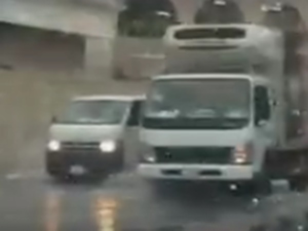 7 മണിയ്ക്കൂറില്‍