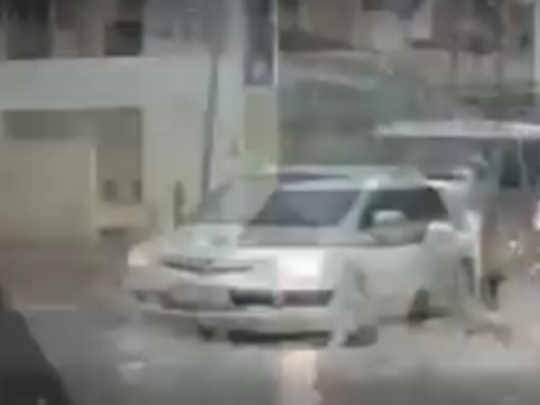 ശ്രദ്ധിയ്ക്കണം