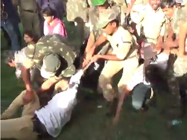 വെള്ളമില്ല, ഭക്ഷണമില്ല