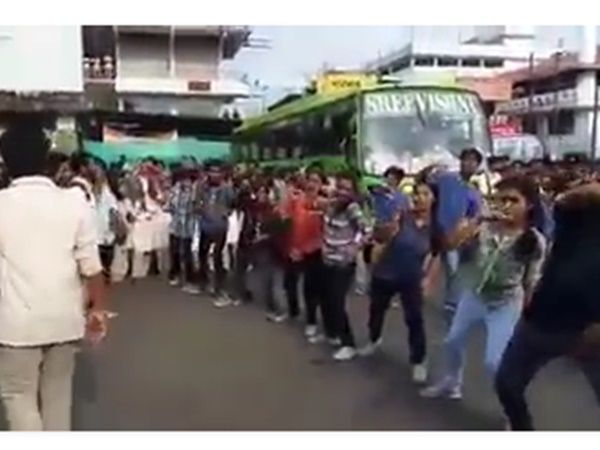 അമ്മയല്ല