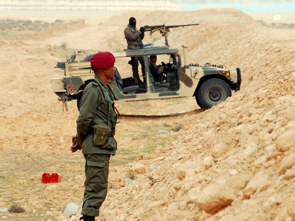 എഞ്ചിനിയര്‍ ജോലിക്കാരന്‍