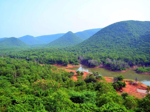 കമിതാക്കള് ആത്മഹത്യ ചെയ്യില്ലേ? കമിതാക്കള് ആത്മഹത്യ ചെയ്യില്ലേ?