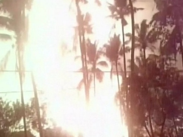 ഫോണില്‍ സംസാരിച്ചു